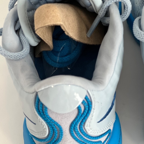 Nike Zoom Vomero 5 “Photon Dust/Light Armory Blue” (FQ4052-400) - Size 7.5 - EUC - Picture 3 of 9